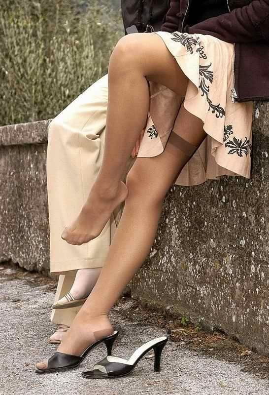 Plump pantyhose shoes showing their legs