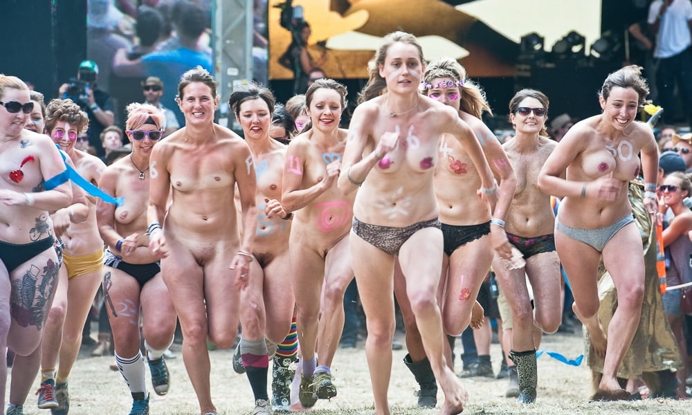 Фестиваль голых женщин 77 фото - секс фото 