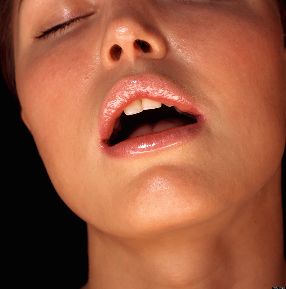 Female orgasm mouth