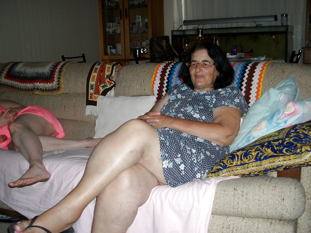 Эро бабушка всегда рада раздвинуть ноги