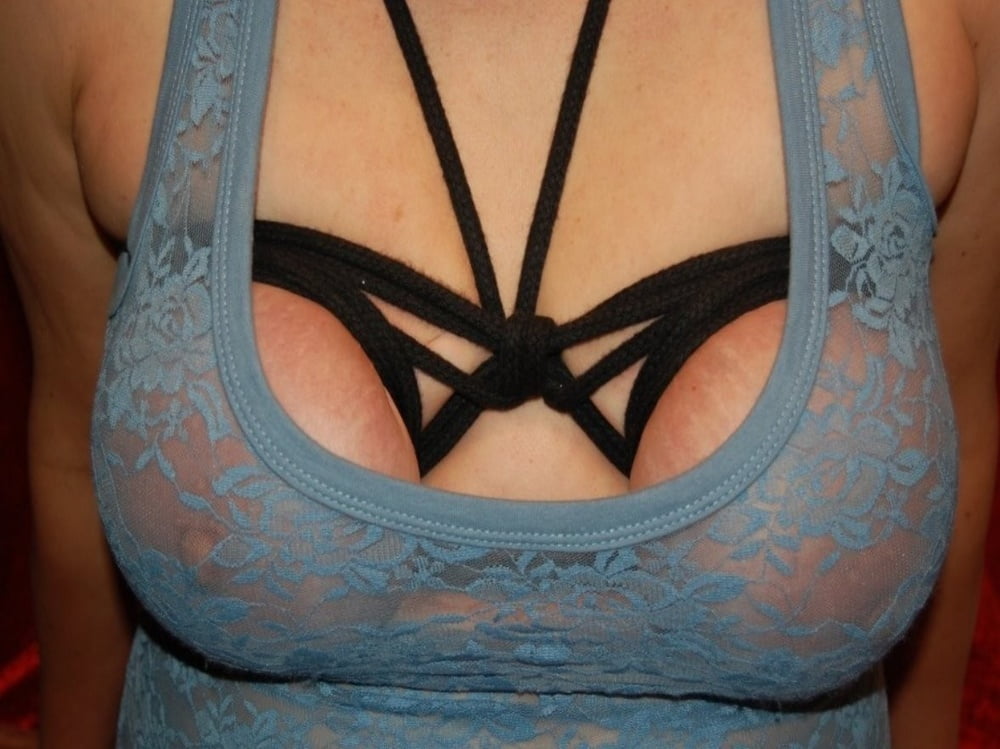 Bondage 3d boobs bra