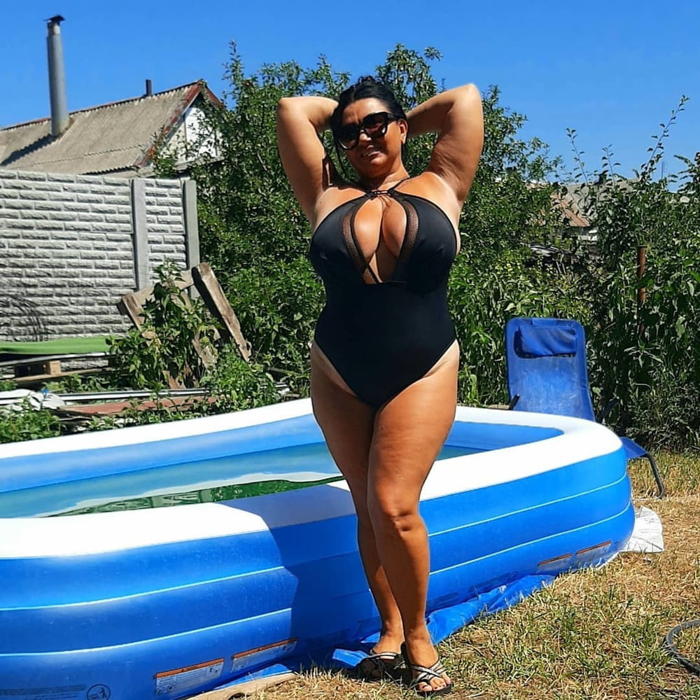 Bbw mix 1449 (Swimsuite) - 16 Pics 