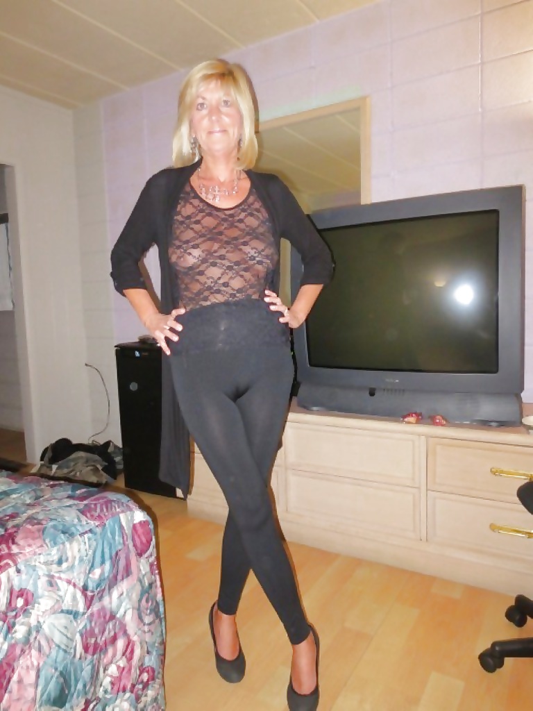 Porn Pics Sexy MATURES and MILFs 42