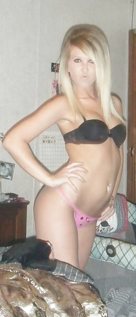 Porn Pics blonde teen selfshot mirror