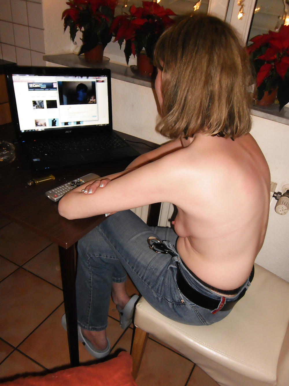 Porn Pics Aktion vor der Webcam