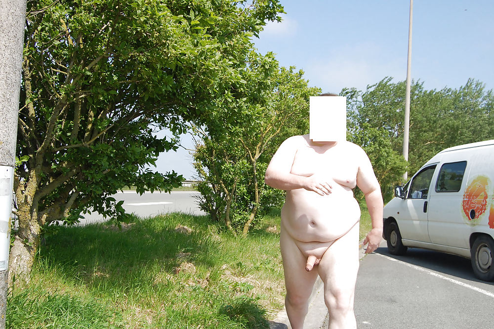 Road Trip - Nude In Public - Exhibitionist - 13 Pics -4009
