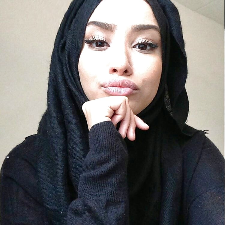 Porn Pics Bonnes beurettes en hijab 2