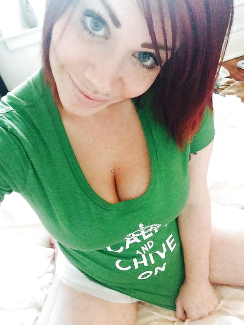Porn Pics Naked Sluts Selfies 002