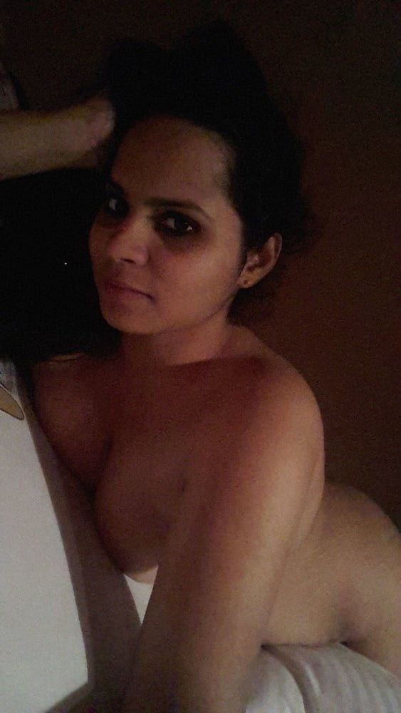 Porn Pics Indian muslim girl fucking hindu guy