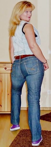 Porn Pics Ulrike Posing