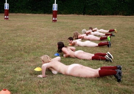 naked womens rugby team