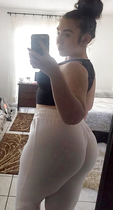 Porn Pics P.A.W.G 003 : Big Huge Ass
