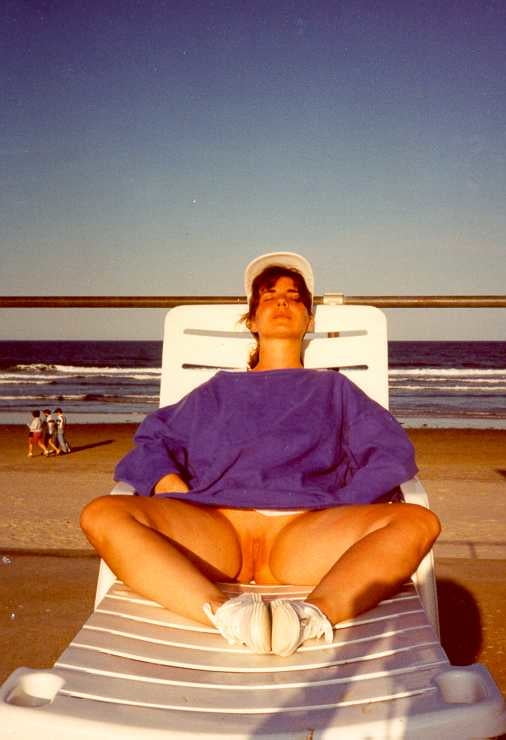 Liz - showing off at the beach - 14 Photos 