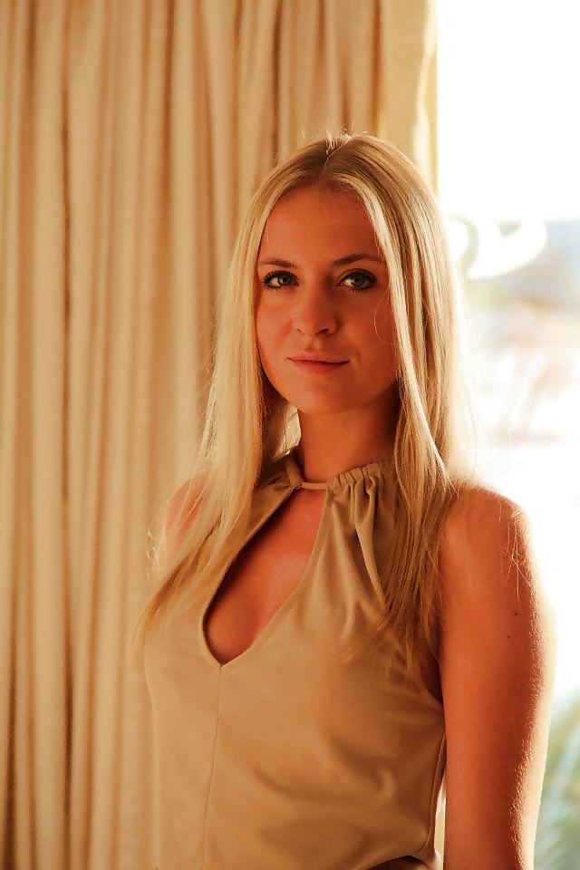 Porn Pics hot  blonde