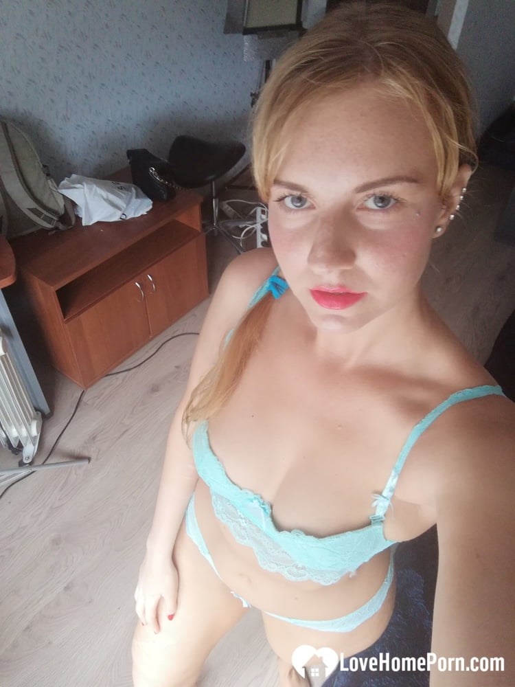 A couple of selfies before the beach