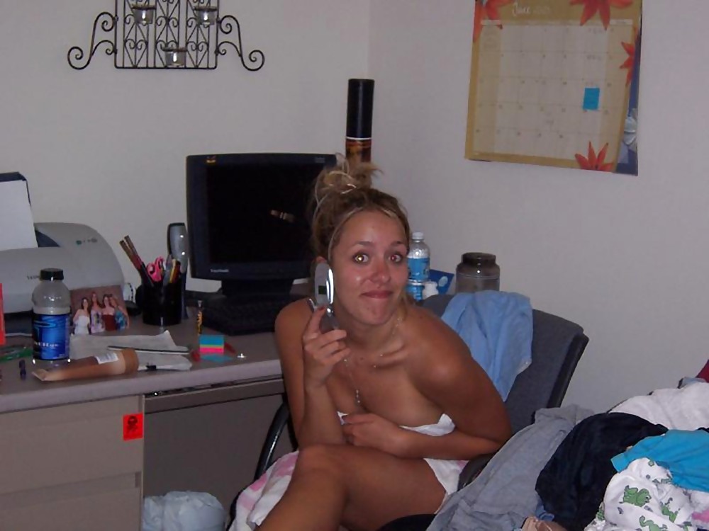 Porn Pics Embarrassed Nude Girls 14