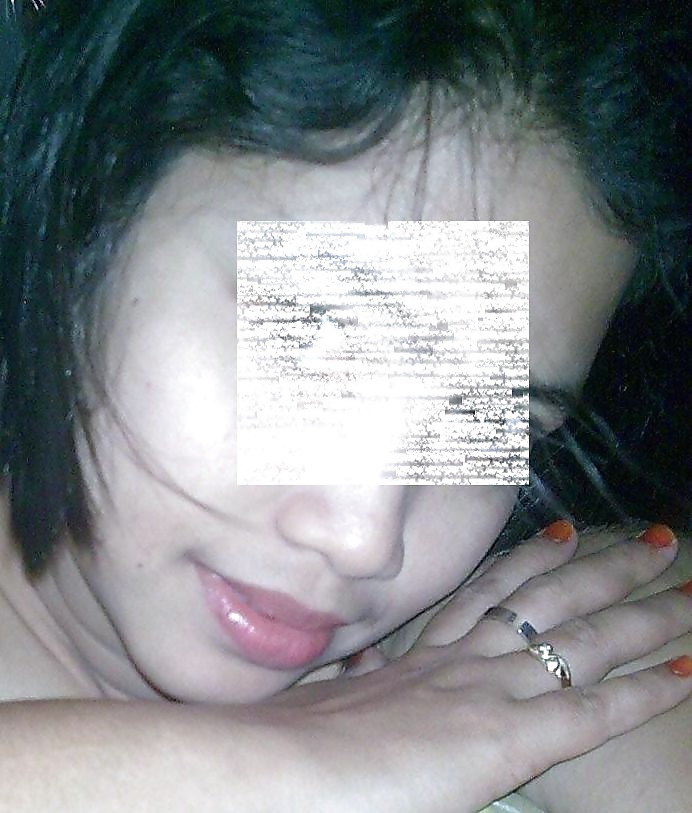 Porn Pics indonesia- milf berjilbab selfie bugil