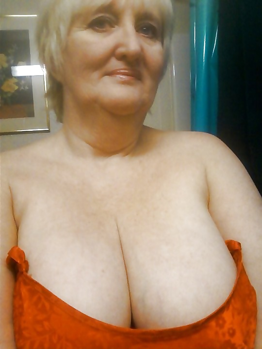Porn Pics Mature Ladies With BIG Tits