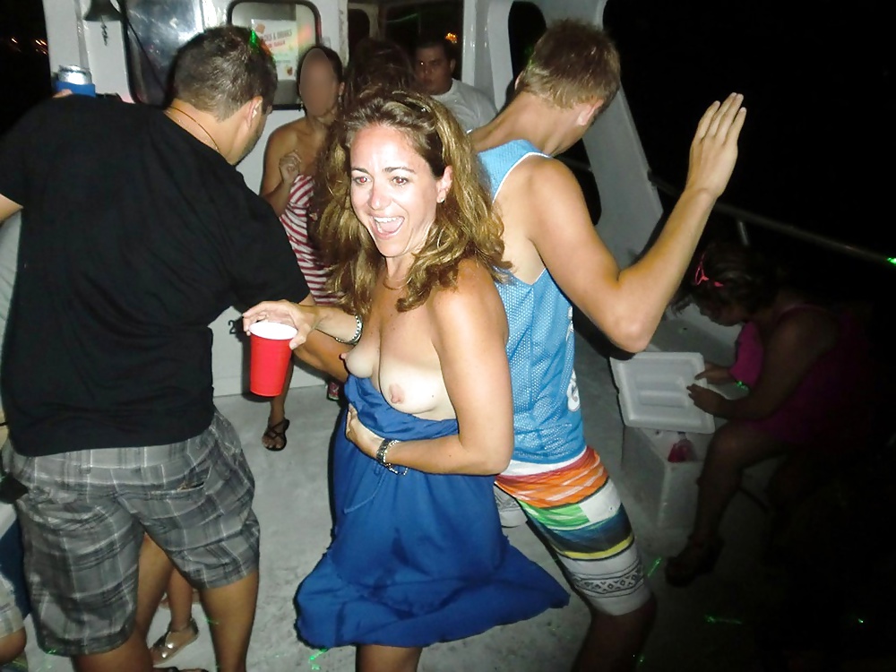 Porn Pics (Dirtycook) Flashing 9