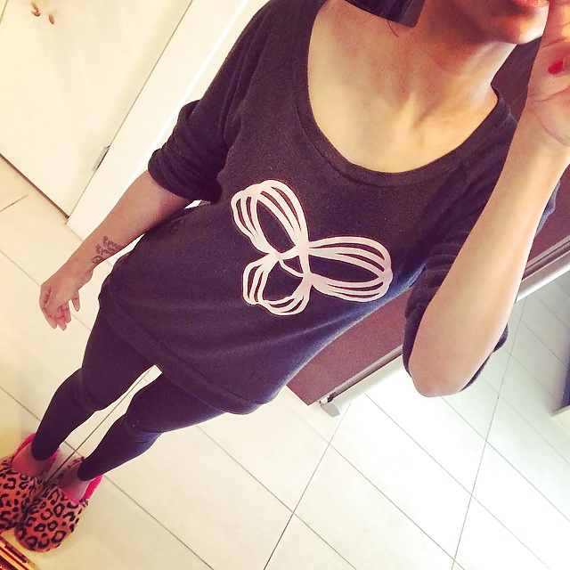 Porn Pics Slipper-Selfies