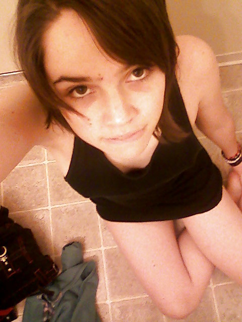 Porn Pics Sweet Young Emo Girlfriend