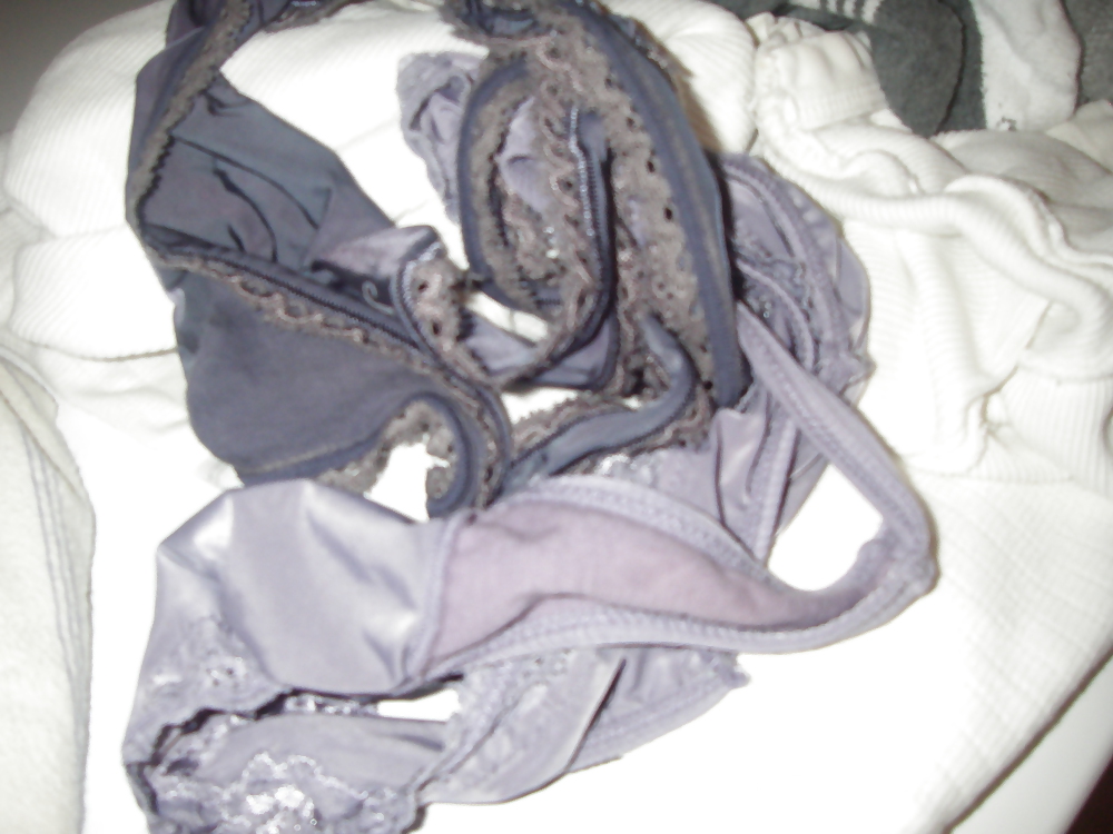 Porn Pics Panties in Laundry belongs to Young MILF