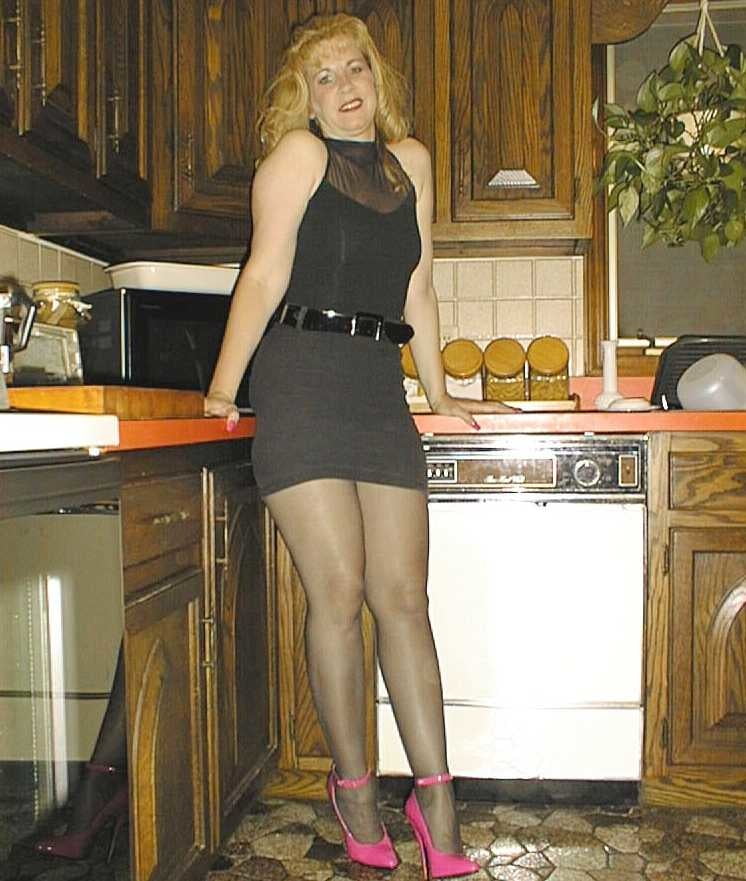 See And Save As Early Web Donna In Pantyhose S Porn Pict