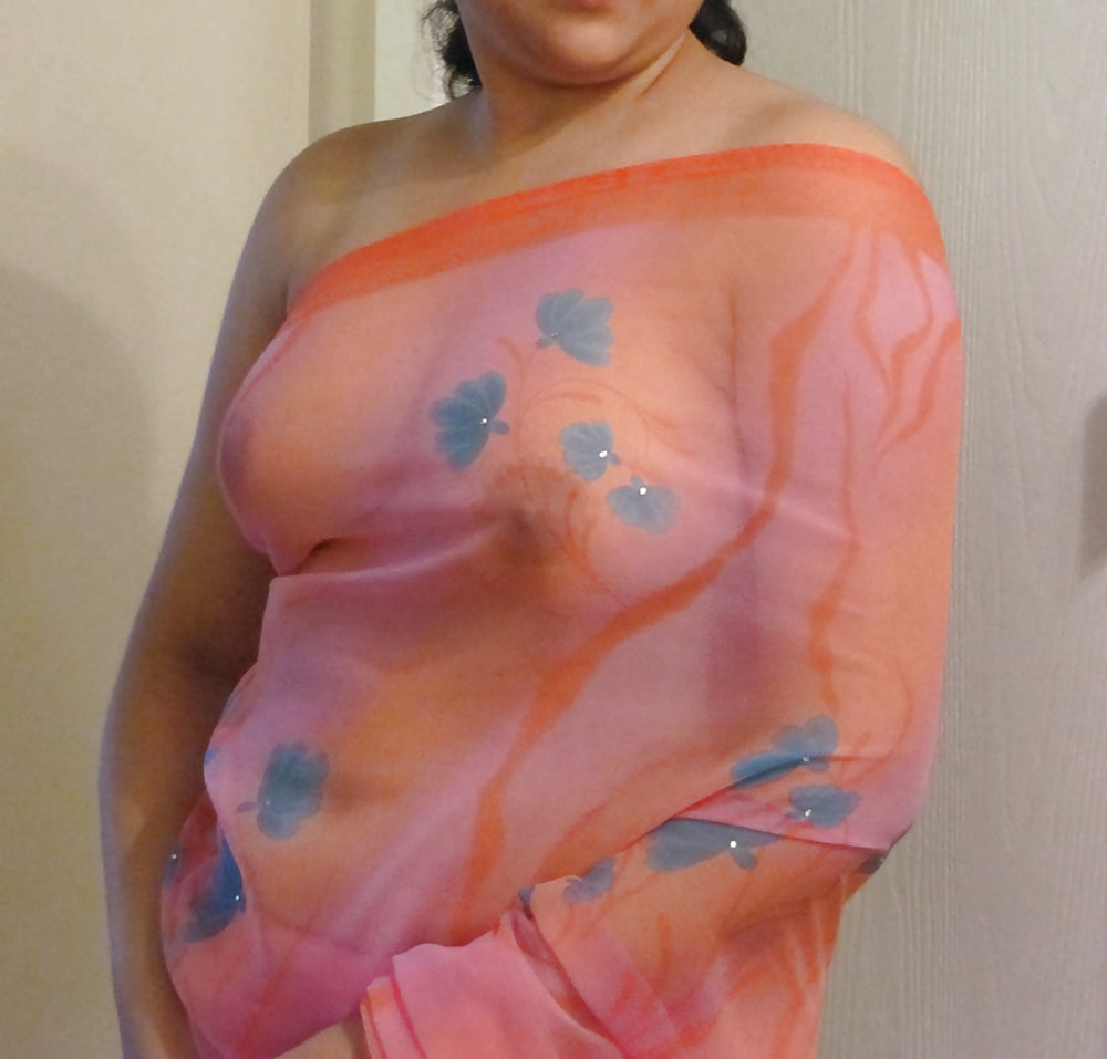 saree boobs Indian big