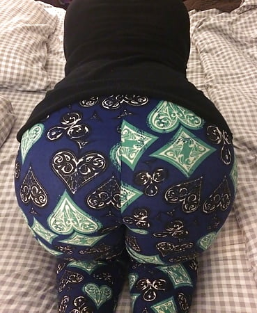 Wife's thick ass in tight pants
