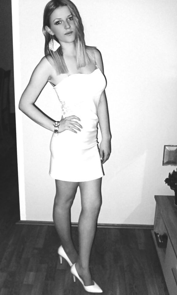 Porn Pics Andjela V...