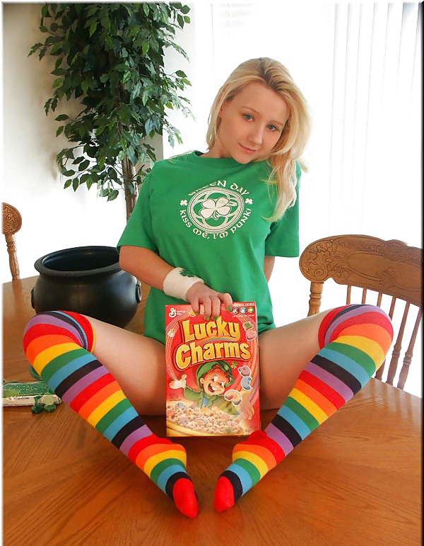 Porn Pics St-Paddys Day Babes - Mojitog