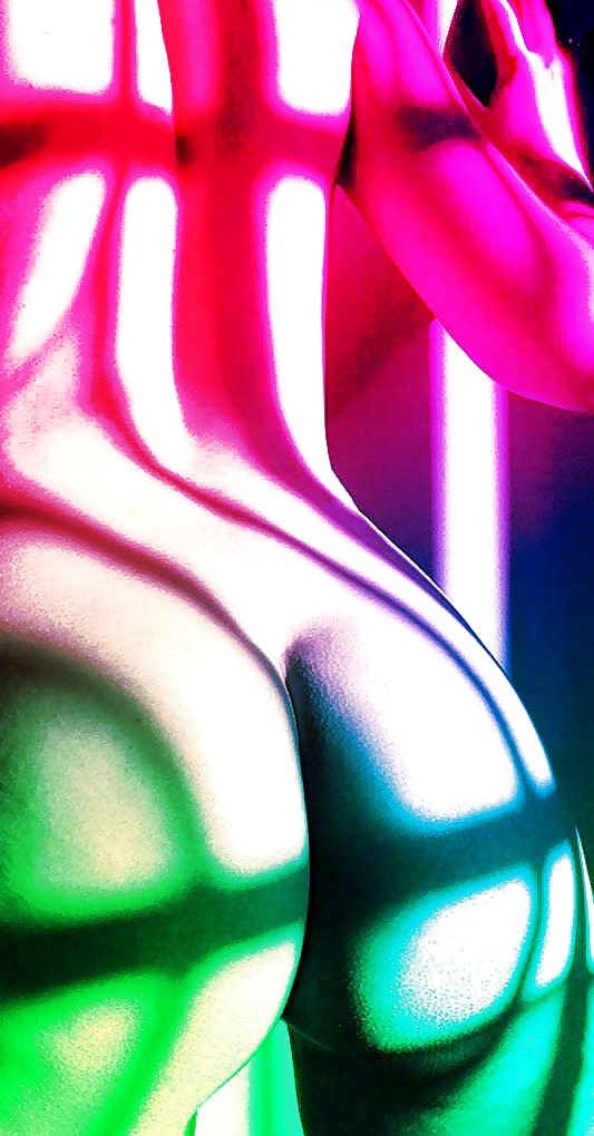 Porn Pics Beauty Breasts Bush Behinds
