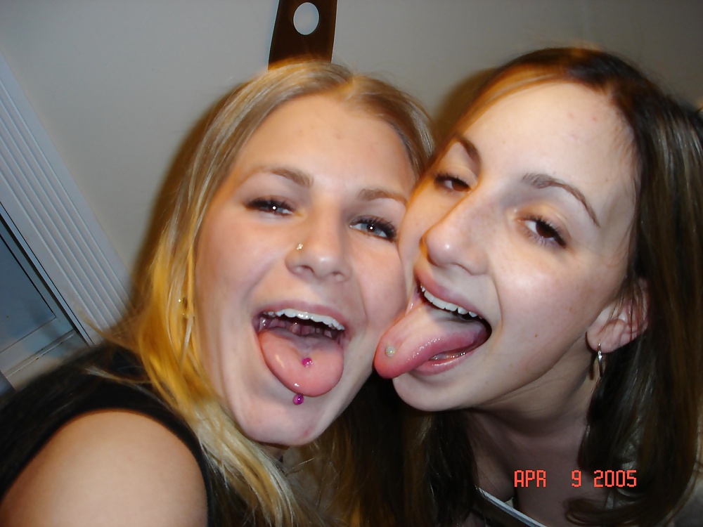 Porn Pics Teens open Mouth and tongues out