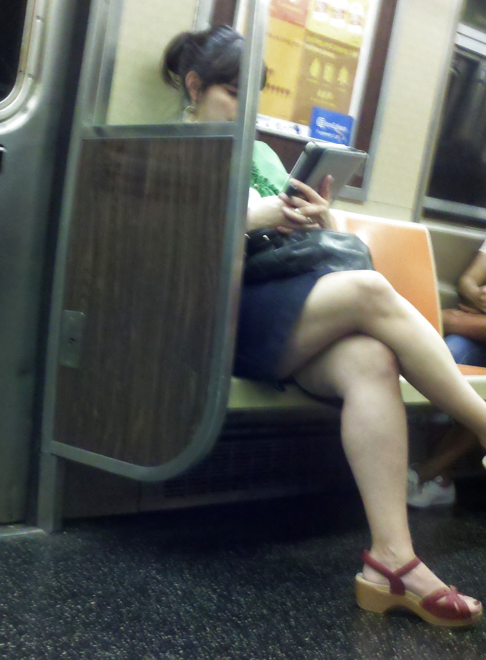 Porn Pics New York Subway Girls 28