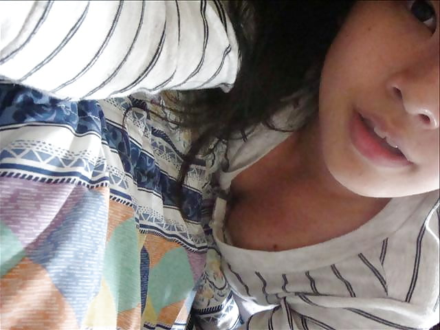 Porn Pics A Taiwan slut