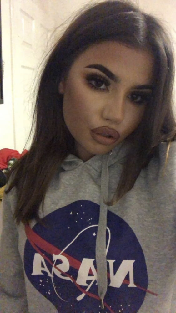 Porn Pics Dirty Comments For This Makeup Obsessed Slut Teen