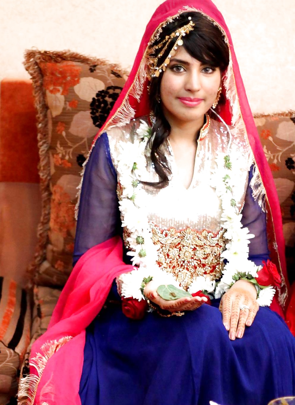 Porn Pics Double Dose of Indian Curry Cunts