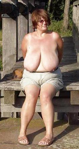 Porn Pics Saggy tits 25.