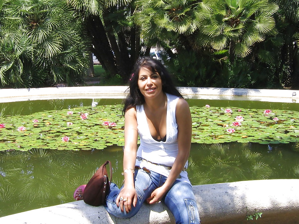 Porn Pics Belly dancer...holiday pictures