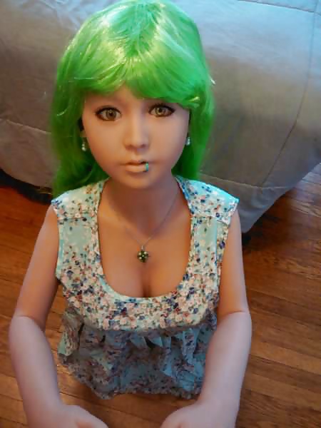 Porn Pics Nina's green dress
