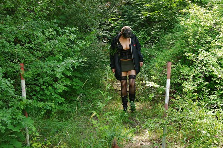 Wet and horny german milf outdoor shooting outtakes