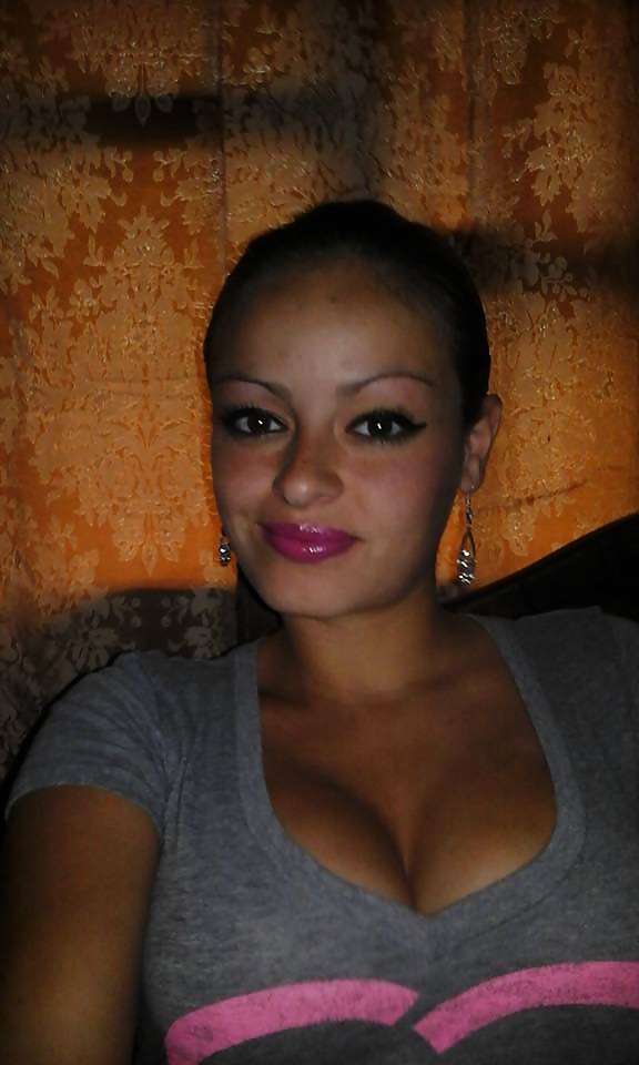 Porn Pics Cheap facebook slut
