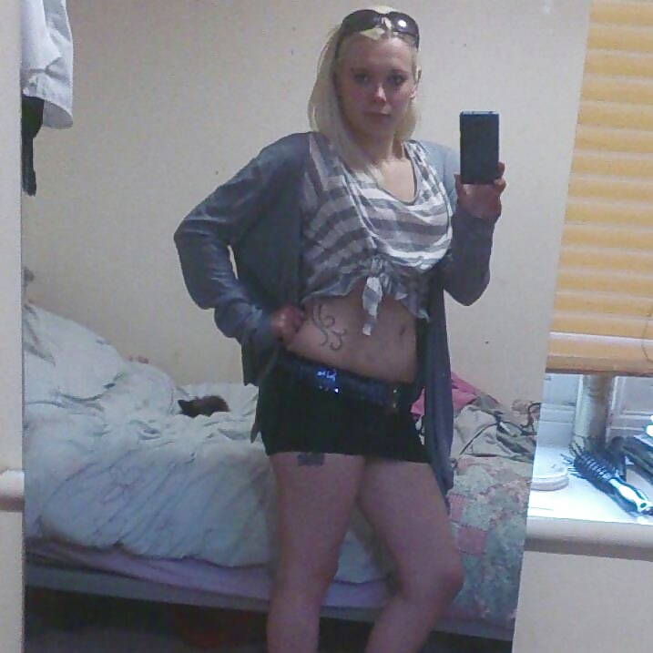 Porn Pics Filthy British slags! part 22