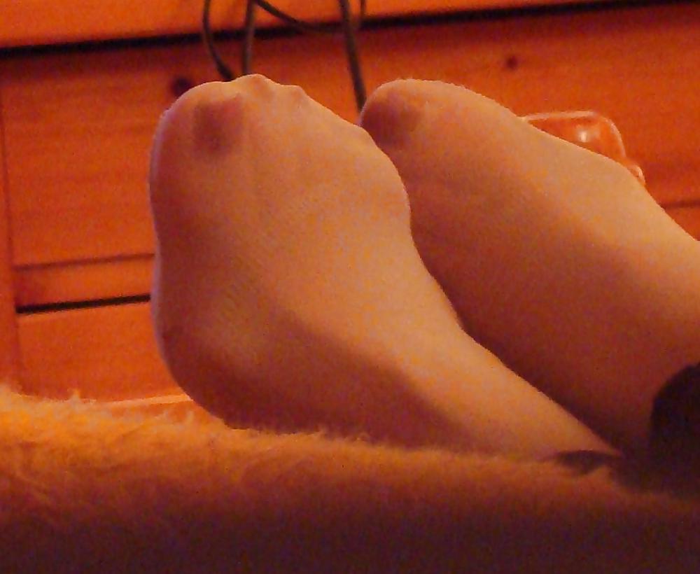 Porn Pics my mothers nylon feet-soles