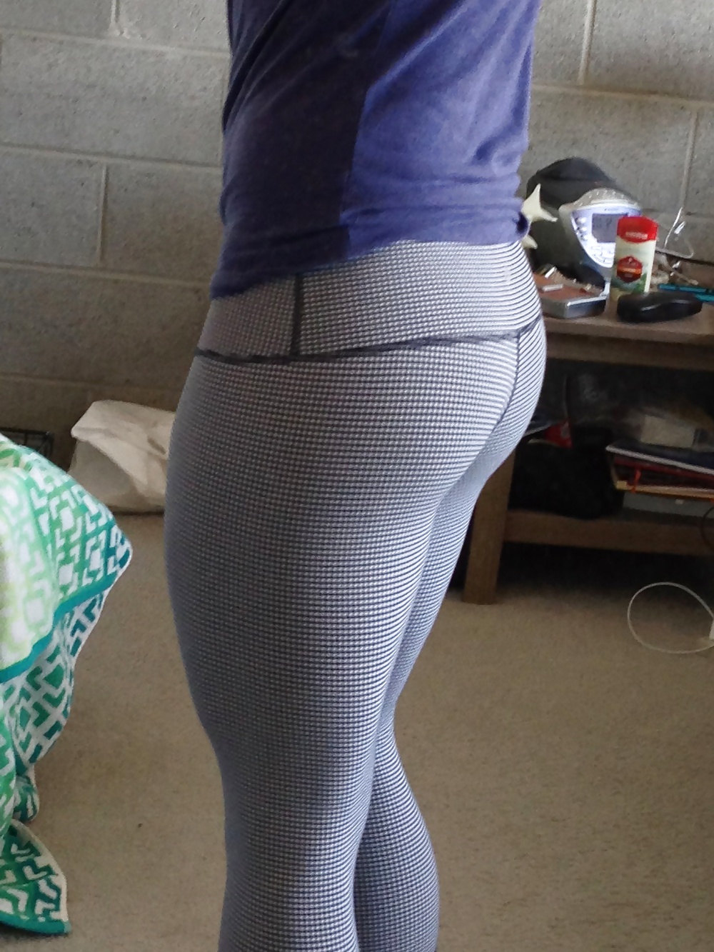 Porn Pics Yoga pants 17