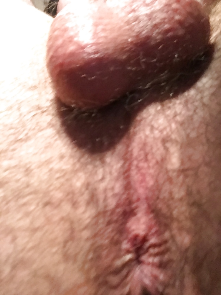 Porn Pics Playing with my butt hole