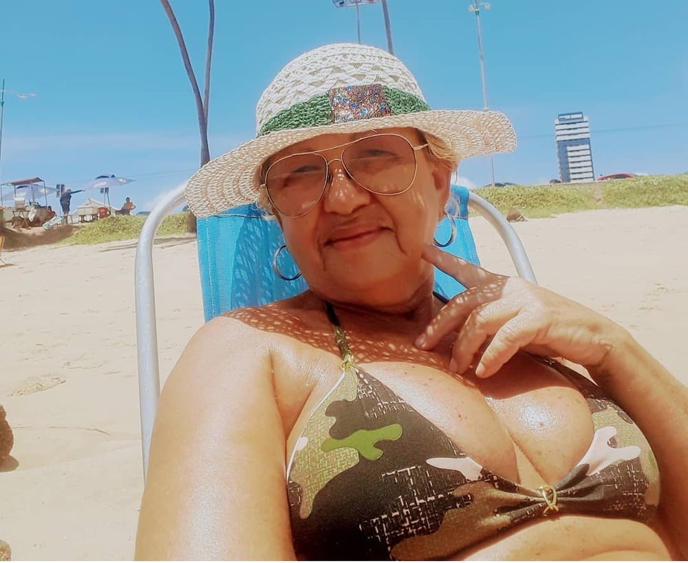 Hot Brazilian Granny 4 - 62 Photos 