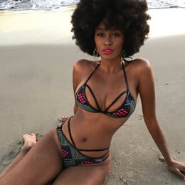 Eboni Beach Babes - 42 Photos 