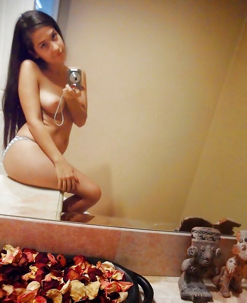 Porn Pics Young Slut Selfies