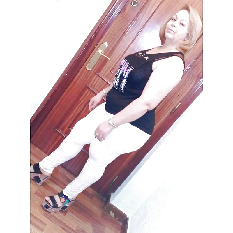 Porn Pics Mature in zoccoli...semi amatoriali